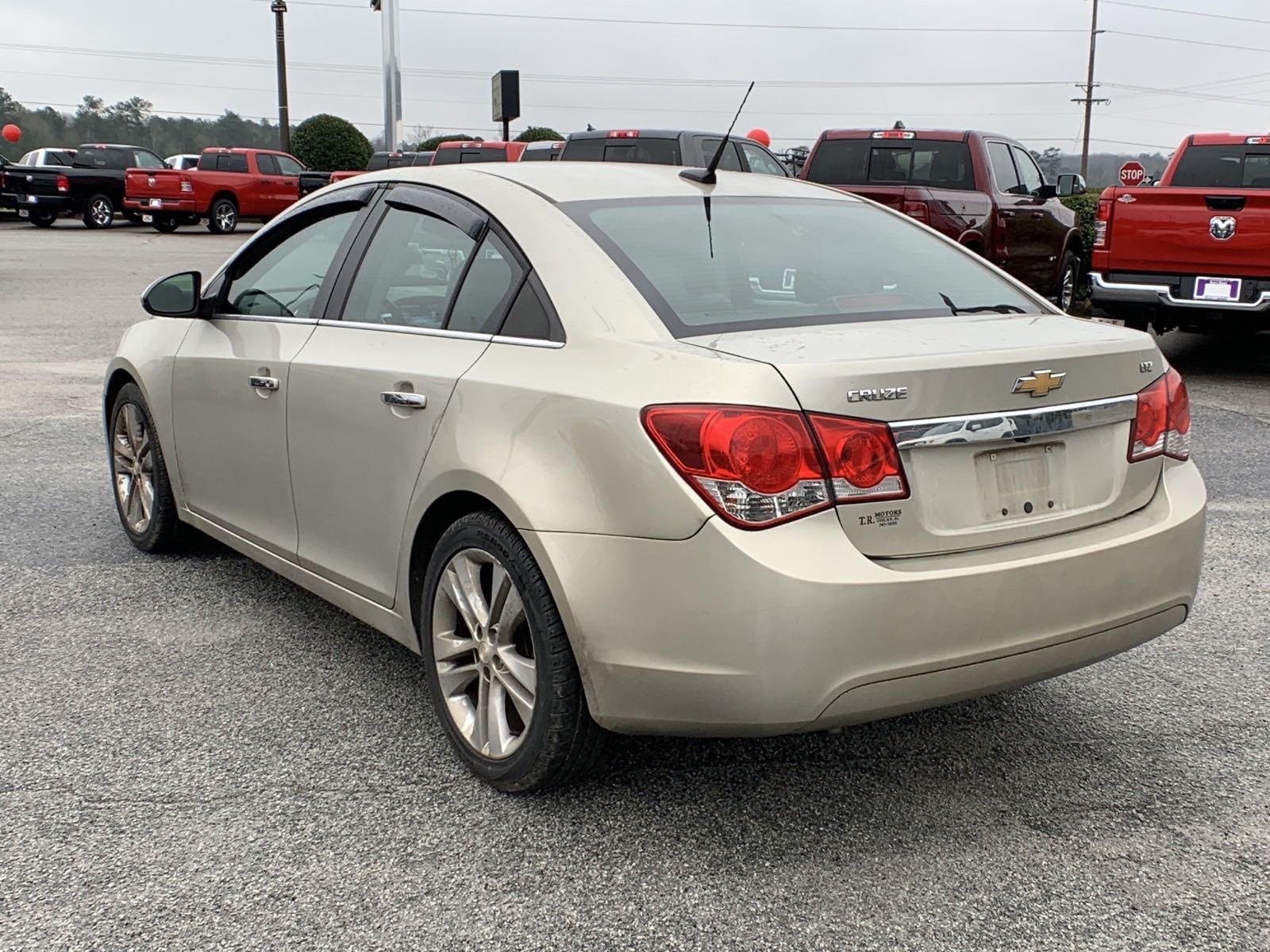 Chevrolet cruze 2013 год