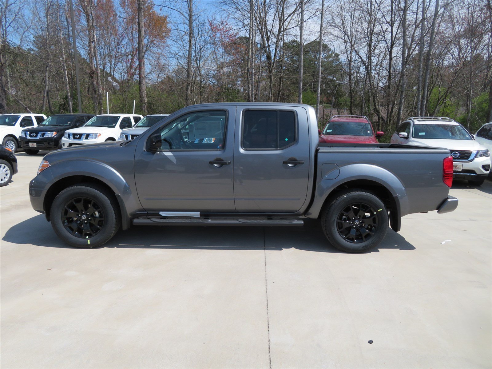 New 2018 Nissan Frontier SV Midnight Edition Crew Cab Pickup in ...