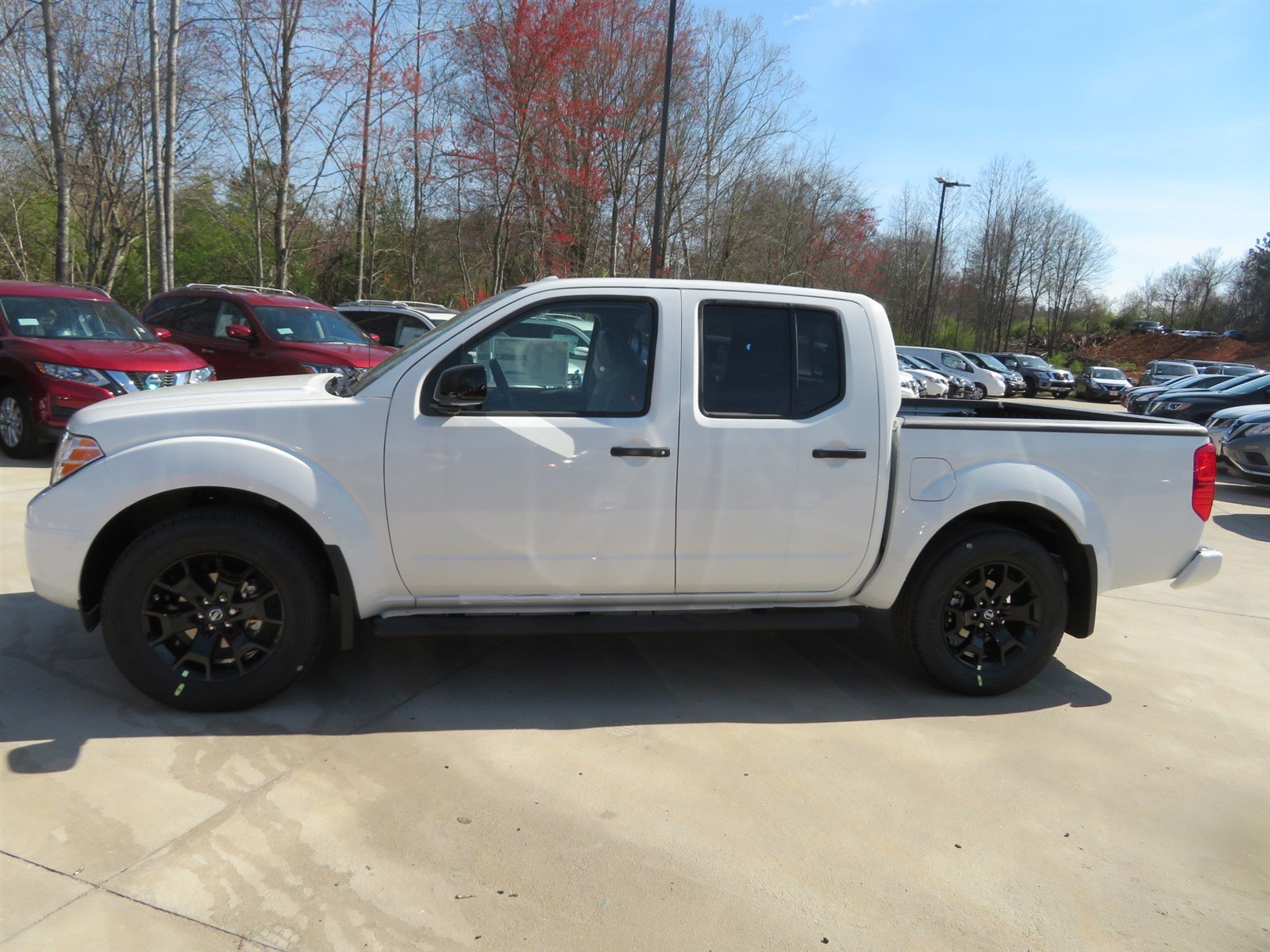 New 2018 Nissan Frontier SV Midnight Edition Crew Cab Pickup in ...