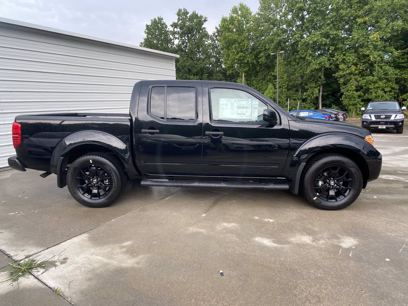 New 2020 Nissan Frontier Sv Midnight Edition Crew Cab Pickup In 