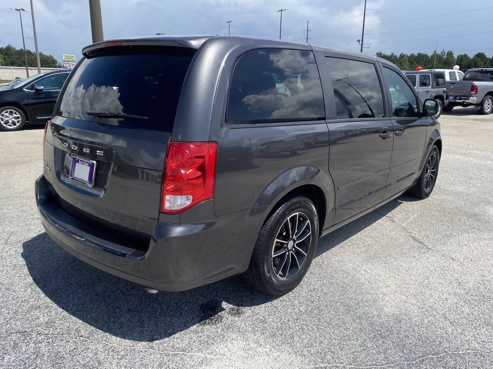 Pre-Owned 2016 Dodge Grand Caravan SXT Plus Mini-van, Passenger in ...